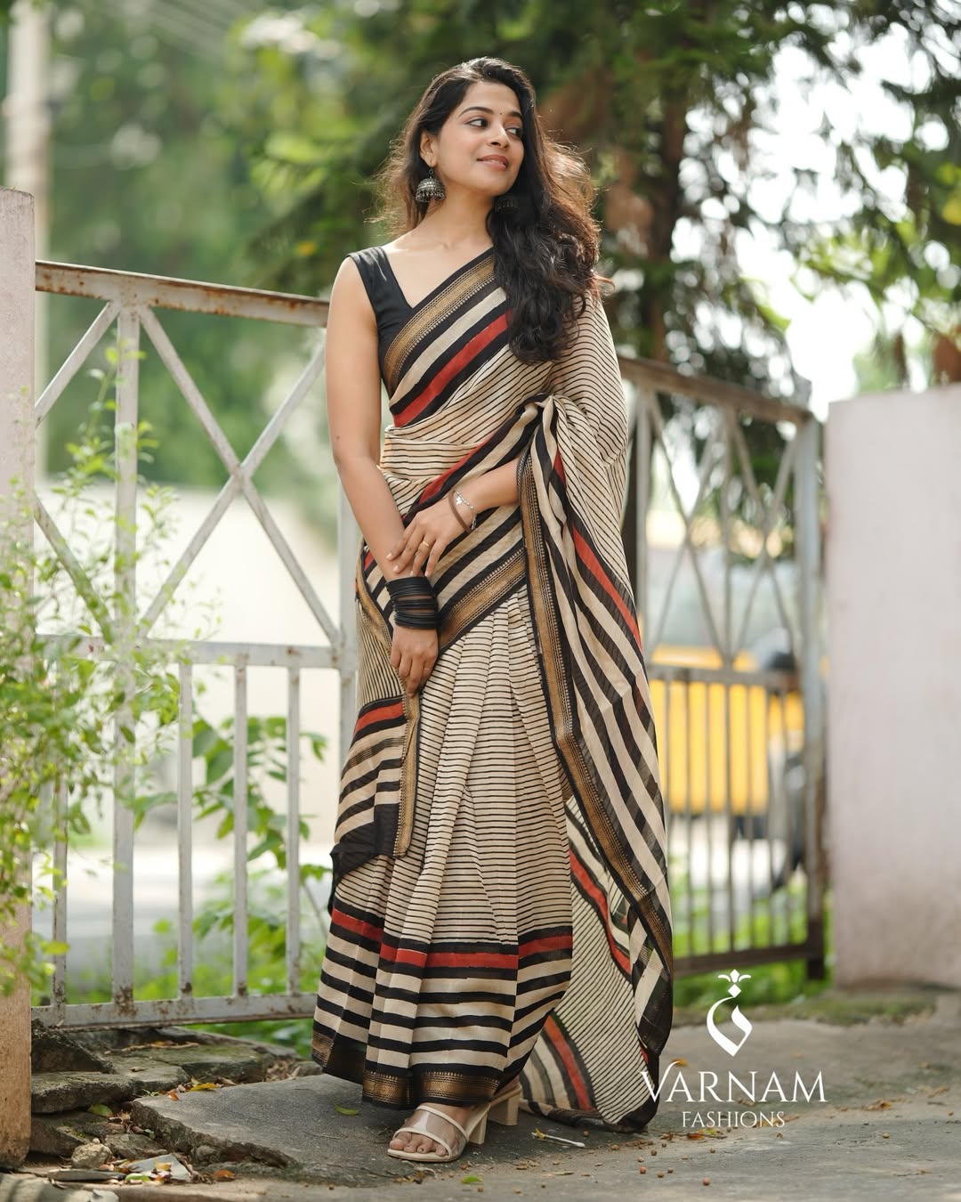 Handblock Printed Cream Maheshwari Cotton Silk Saree