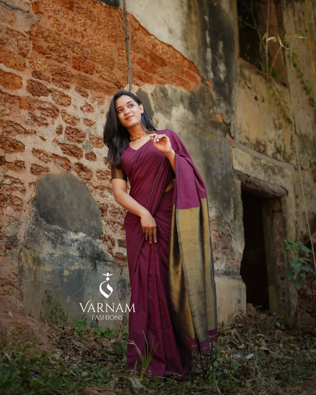 Nayanthara Inspired Maroon Khadi Cotton Saree