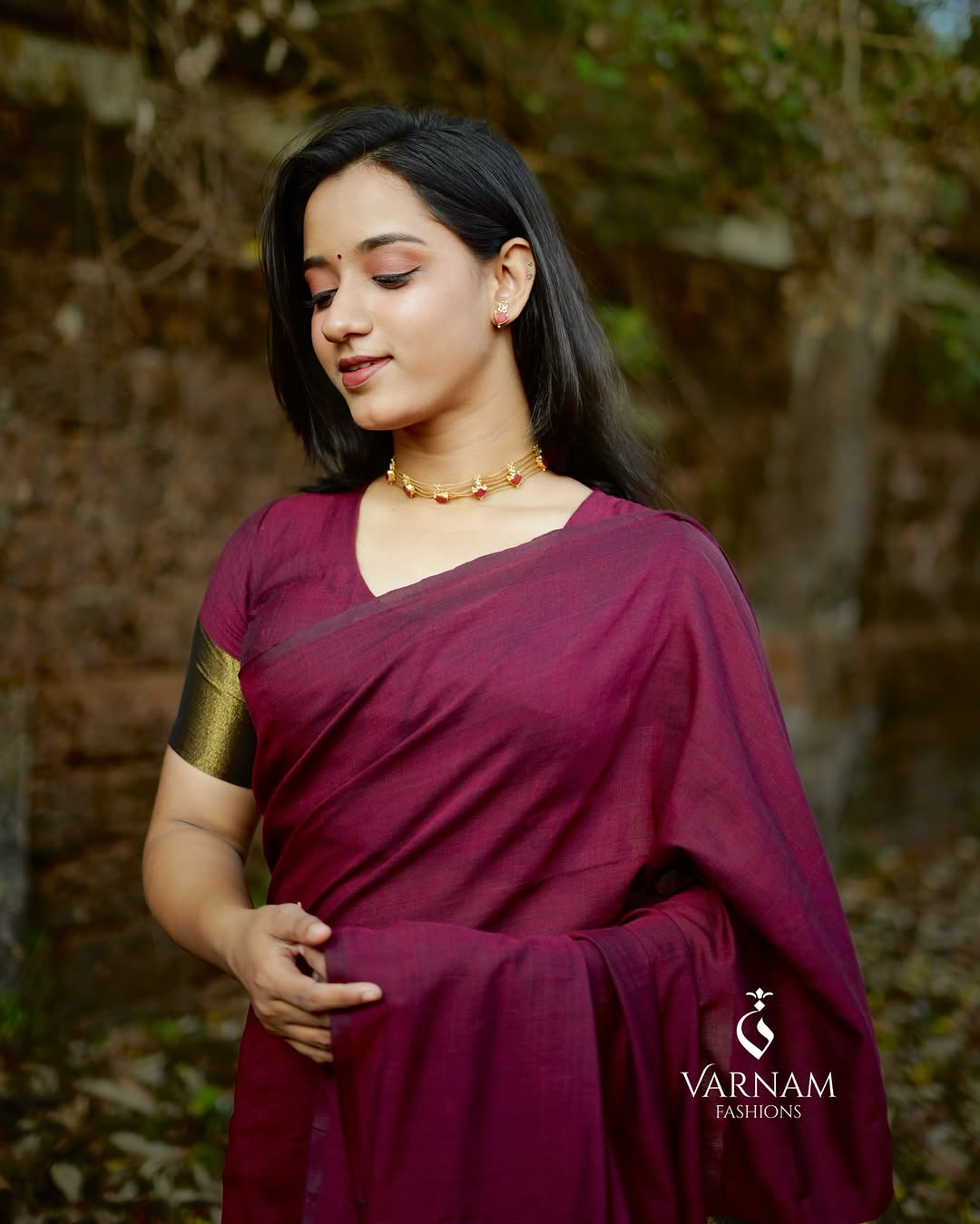 Nayanthara Inspired Maroon Khadi Cotton Saree