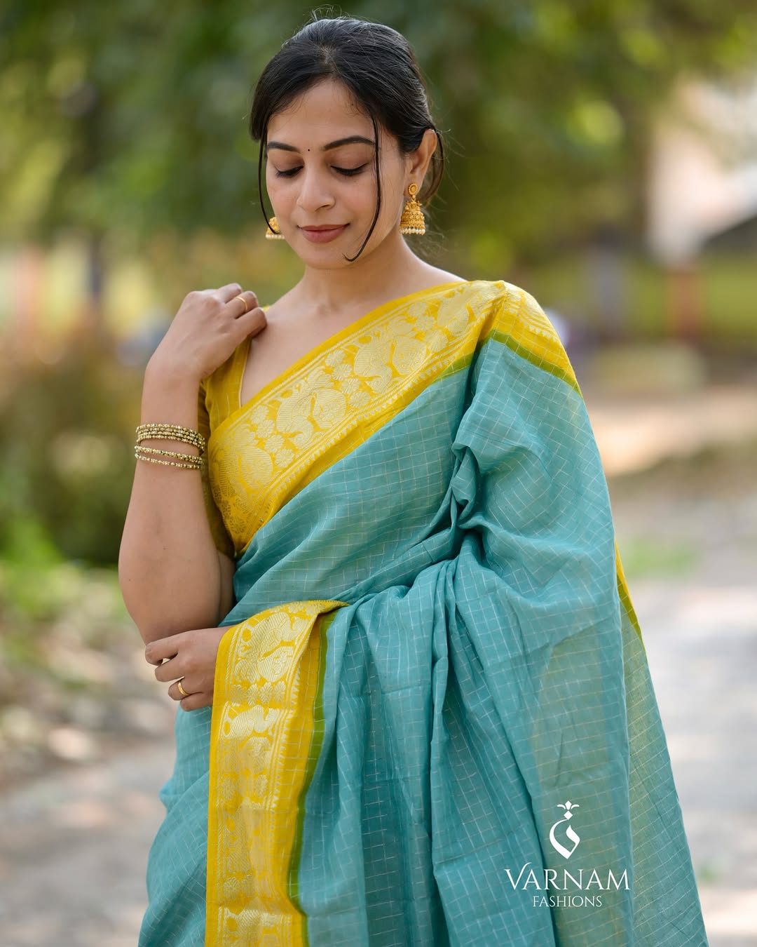 Seagreen With Mustard Silver Zari Kattam Sungudi Cotton Saree