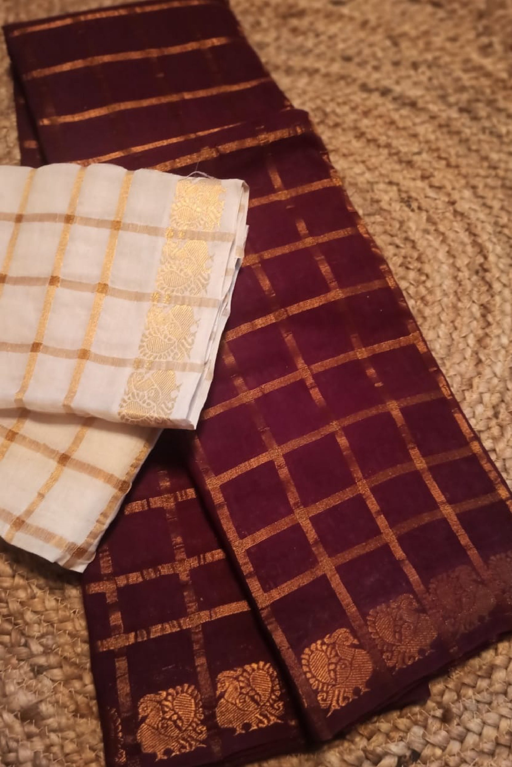 Maroon Pavithra Kattam Sungudi Saree