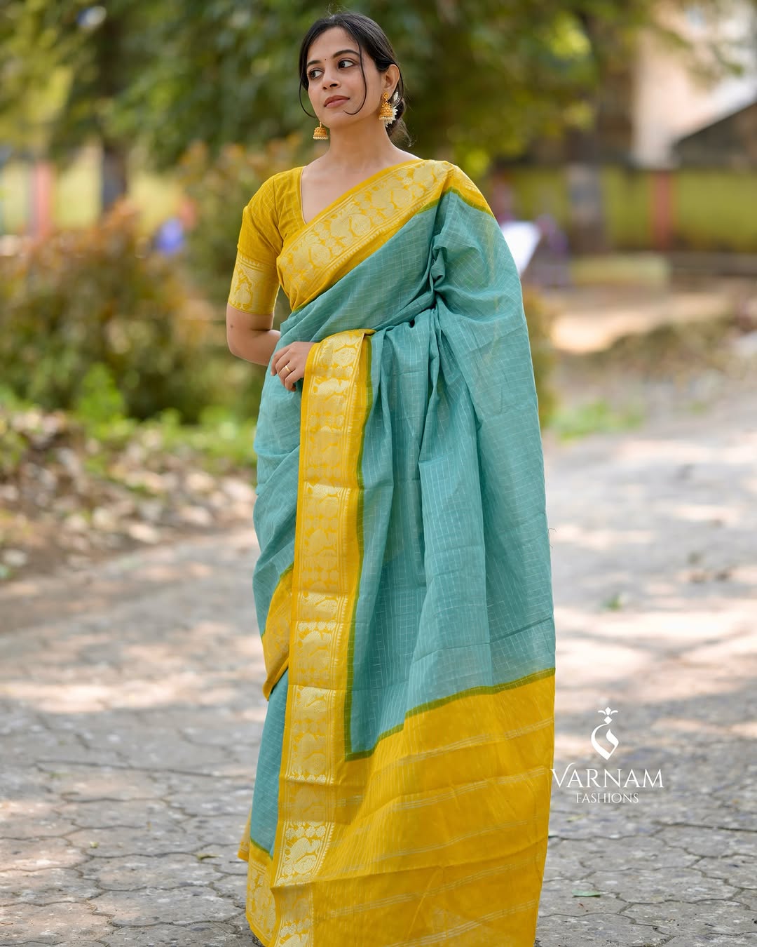 Seagreen With Mustard Silver Zari Kattam Sungudi Cotton Saree