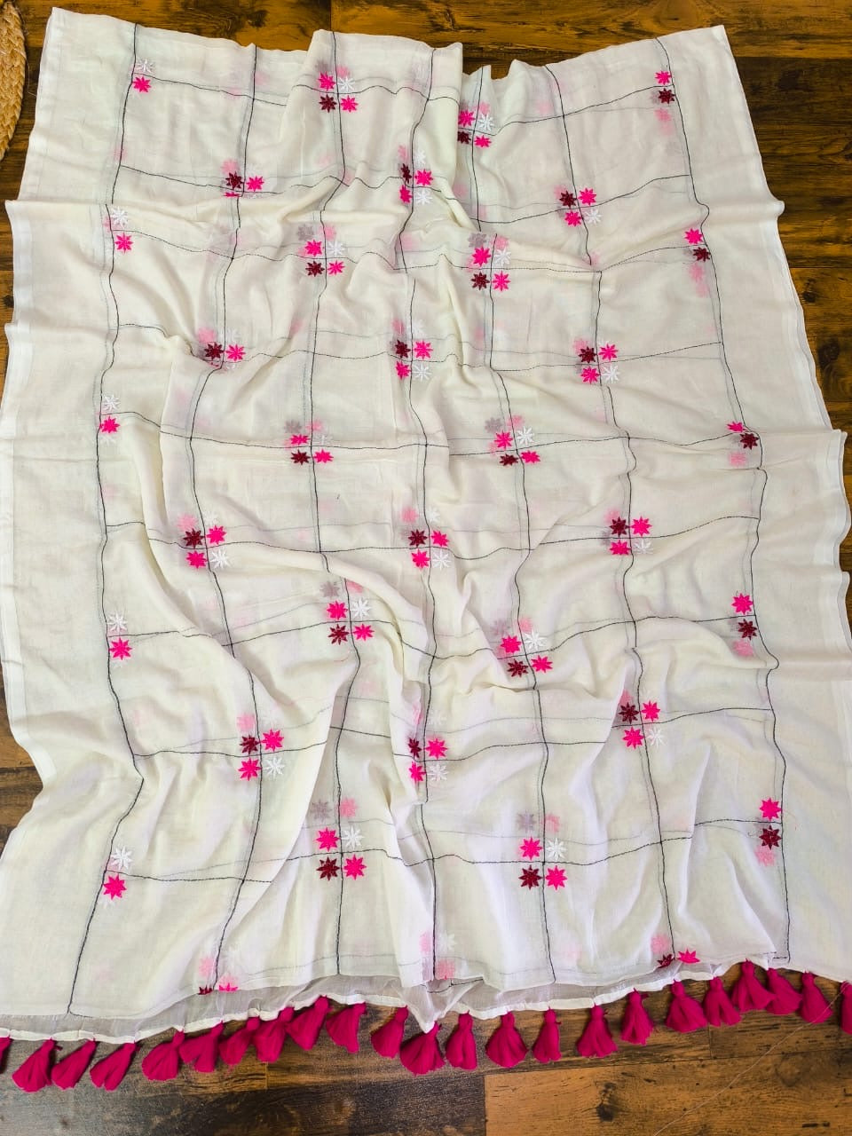 Star Embroidery Work Mul Cotton Saree