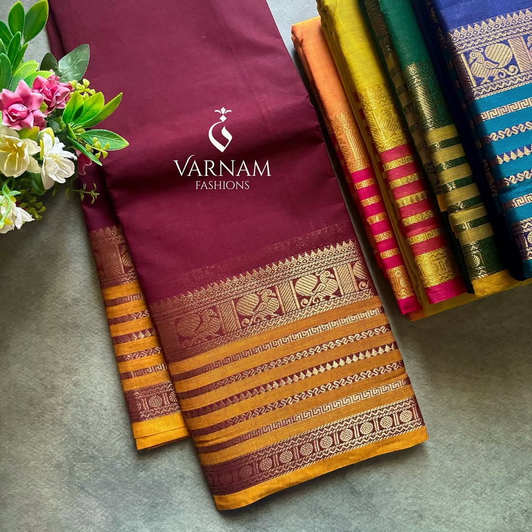 Plain Kanchi Cotton Sarees With Contrast Border