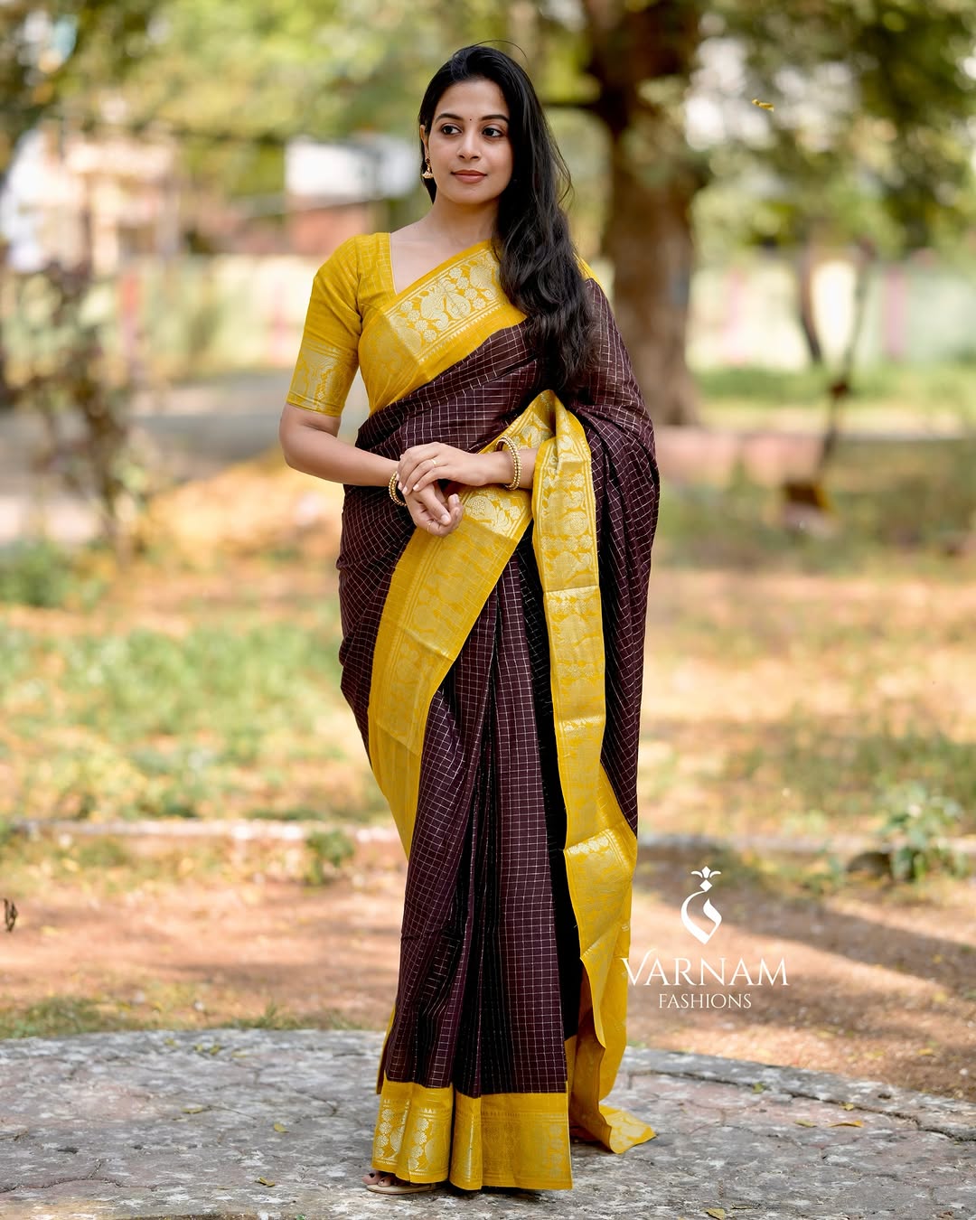 Brown With Mustard Silver Zari Kattam Sungudi Cotton Saree
