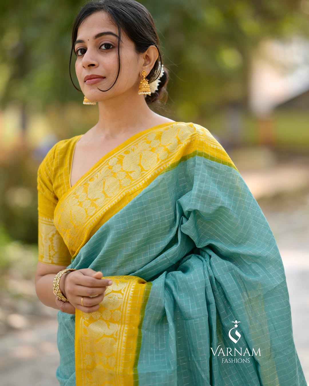 Seagreen With Mustard Silver Zari Kattam Sungudi Cotton Saree