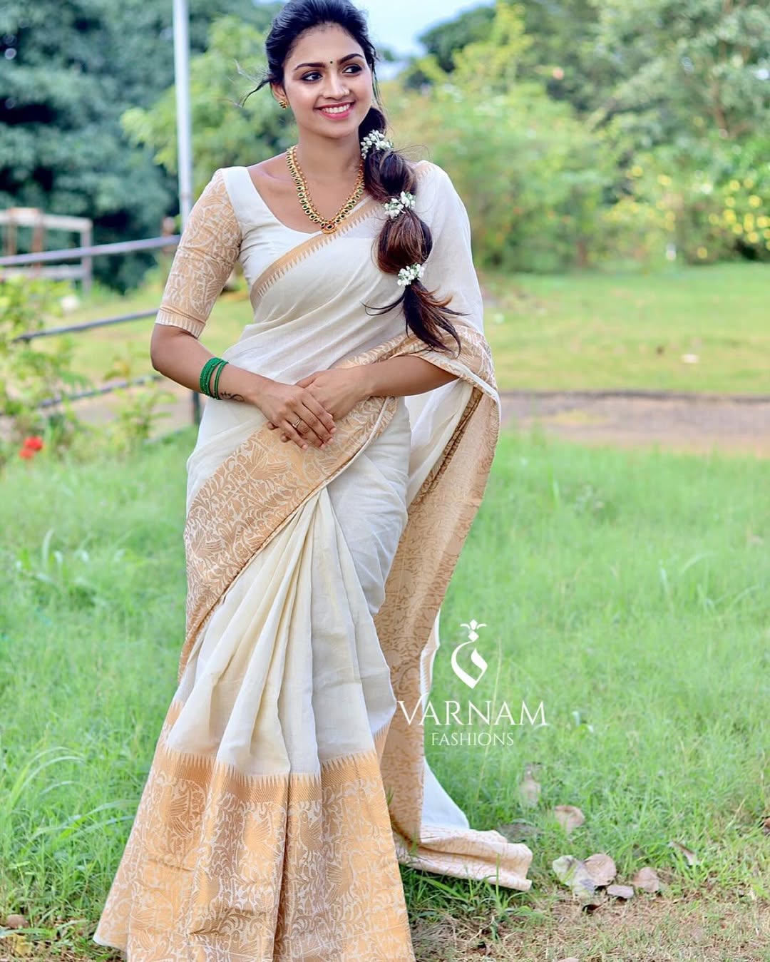 Half White Vaseegara Sungudi Cotton saree