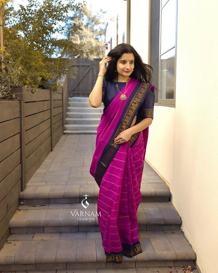 Pink With Blue Velthari Sungudi Cotton Saree