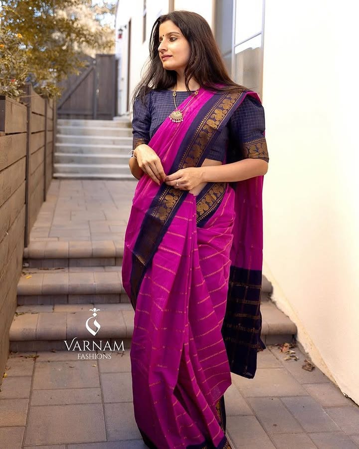 Pink With Blue Velthari Sungudi Cotton Saree
