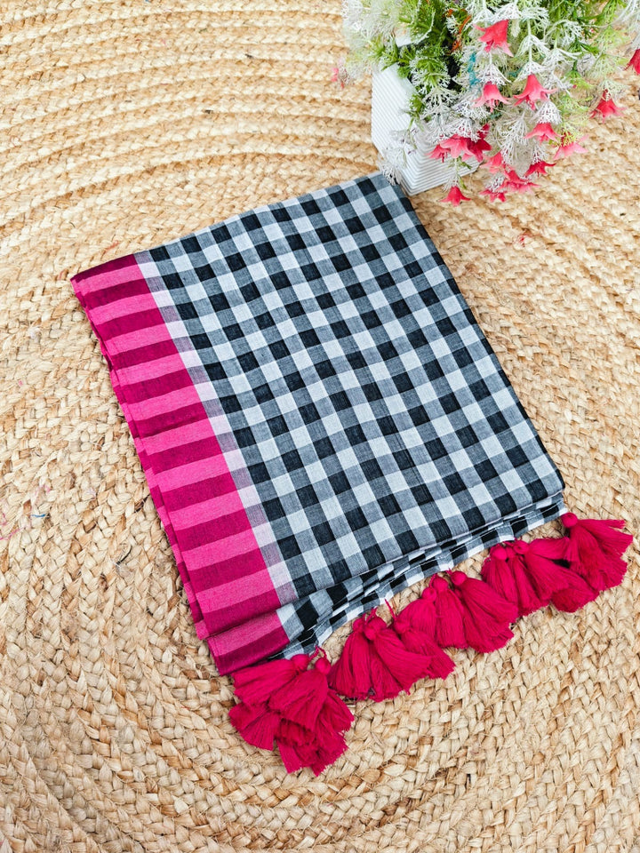 Dropbox Checks Mul Cotton Saree