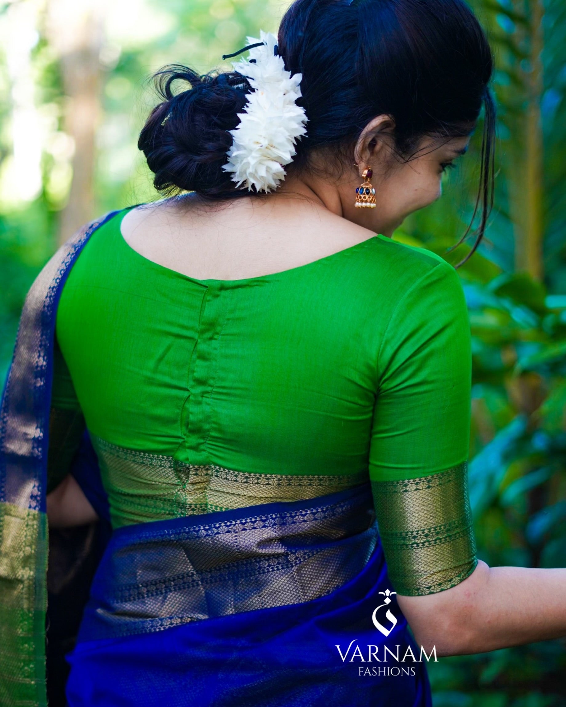 Blue and Green Maheshwari silk cotton saree