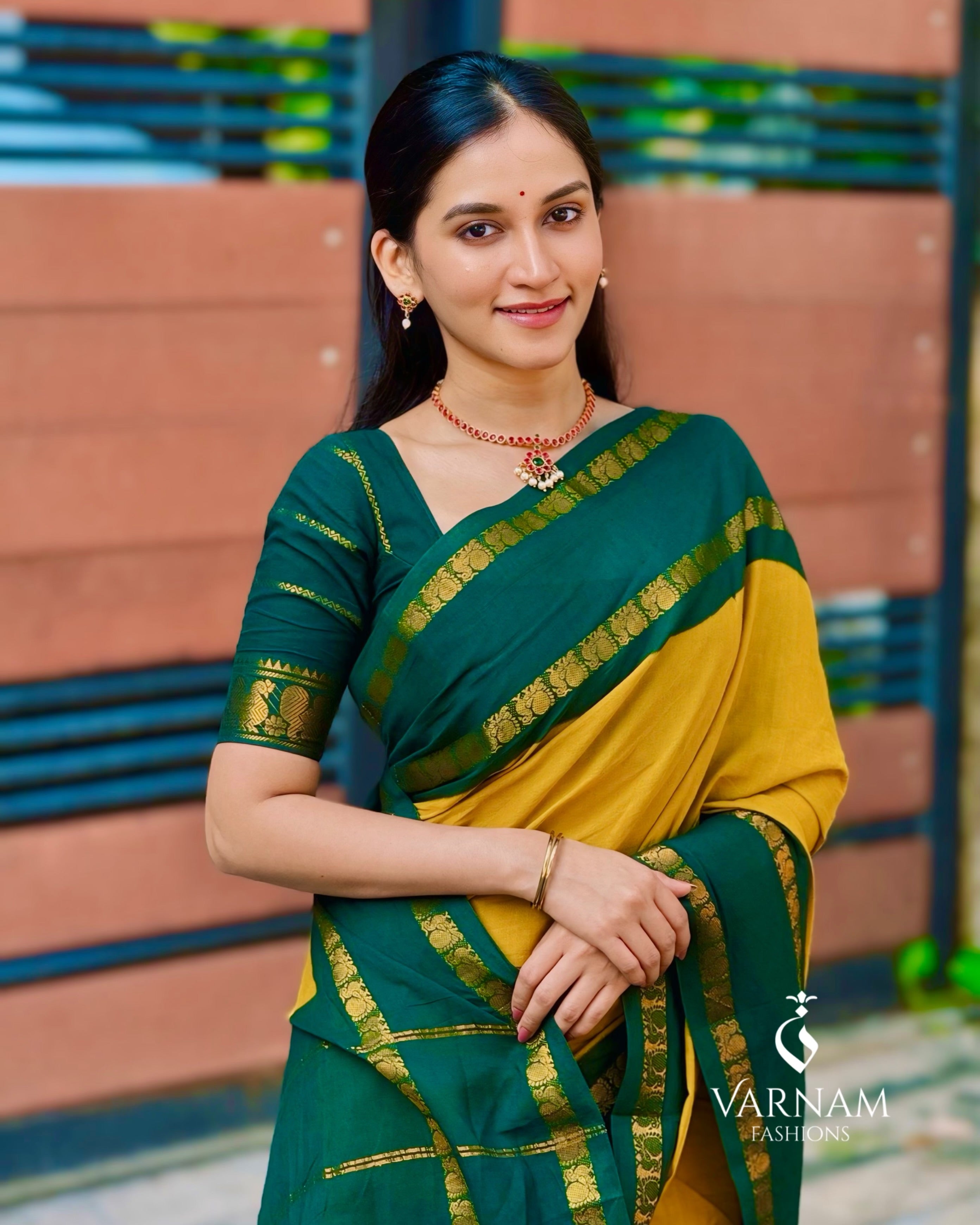 Mustard With Green Rettapetta Peacock Border Sungudi Cotton Saree