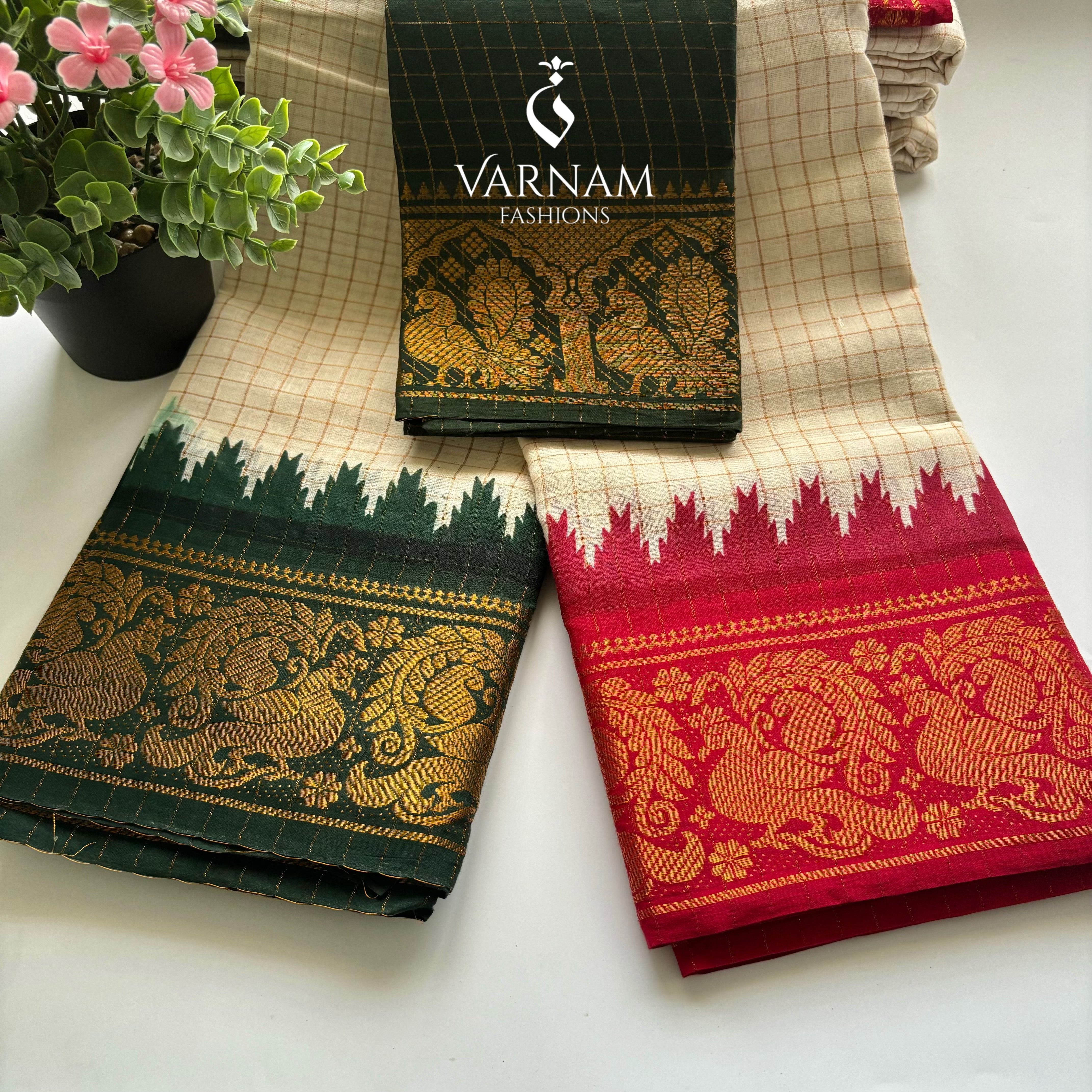 Half White Sungudi Cotton Saree With Red And Green Ganga Jamuna Border