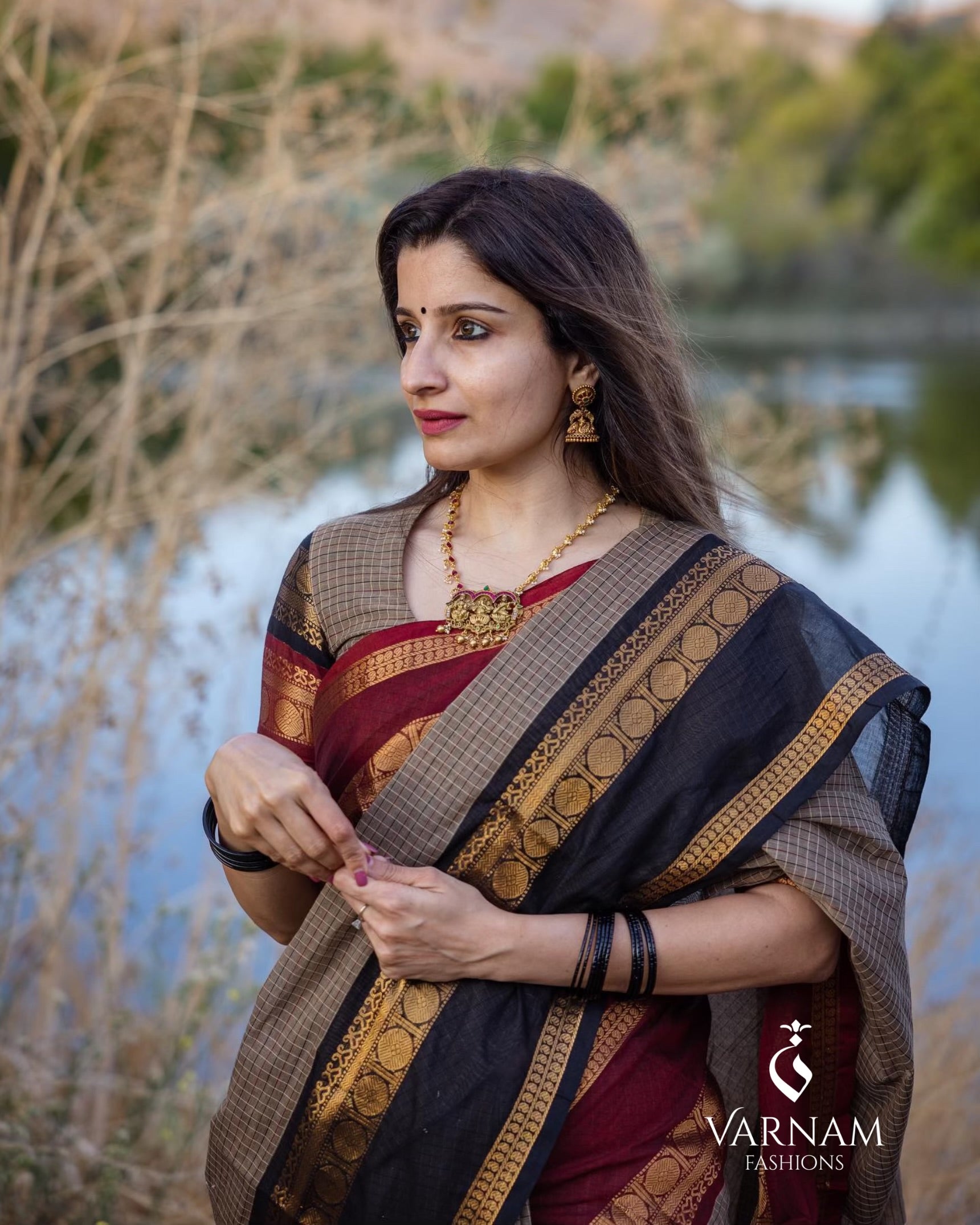 Grey Kanchi Cotton Ganga Jamuna Border