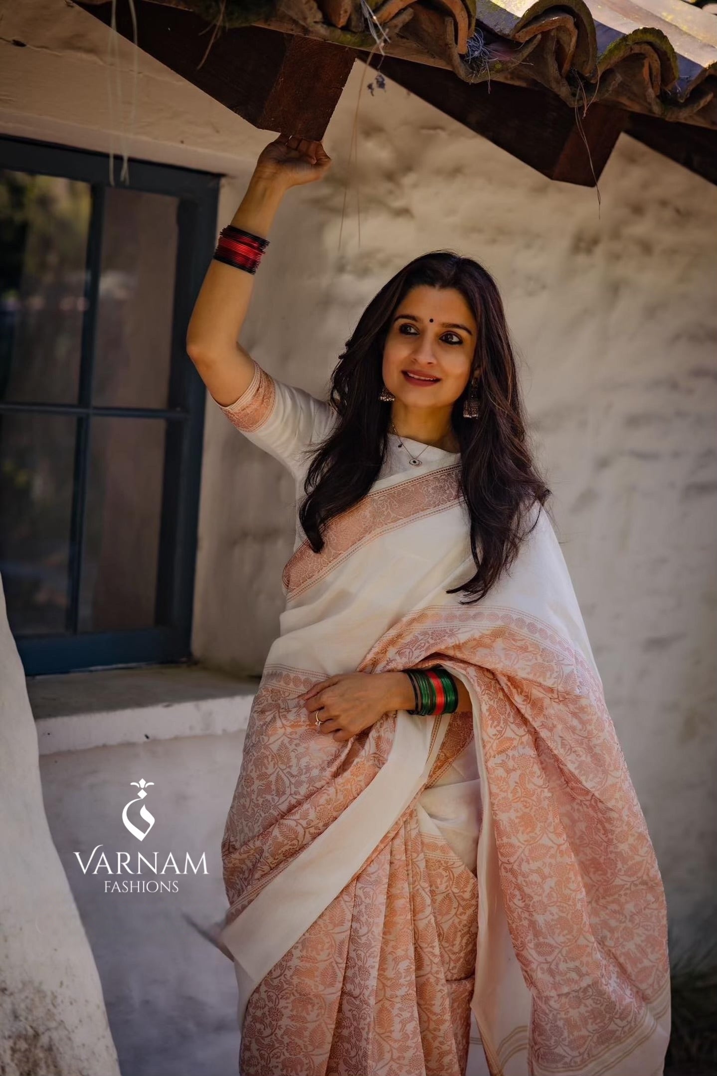 White Chinnalampattu Silk Saree