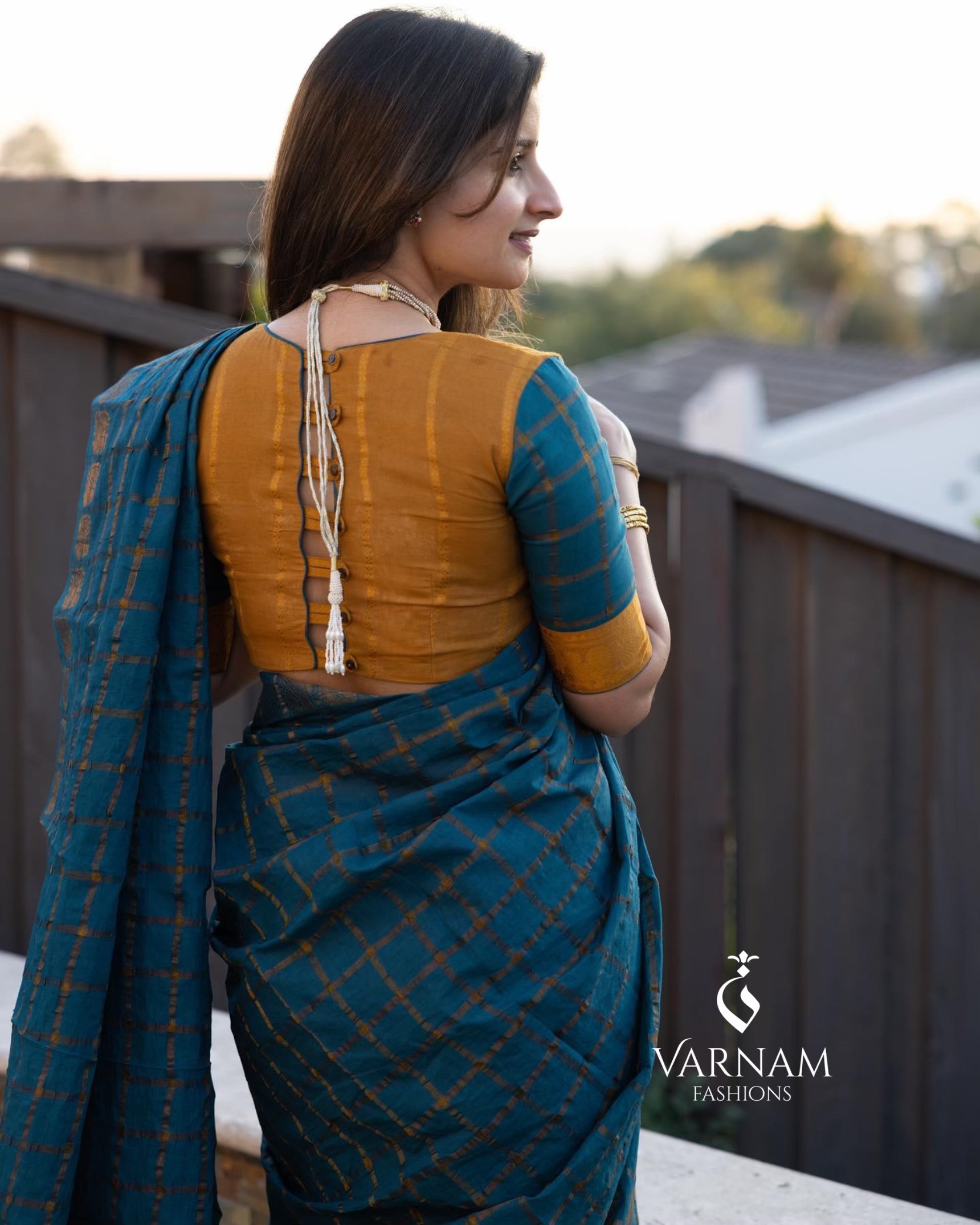 Peacock Blue Pavithra Kattam Sungudi Cotton Saree