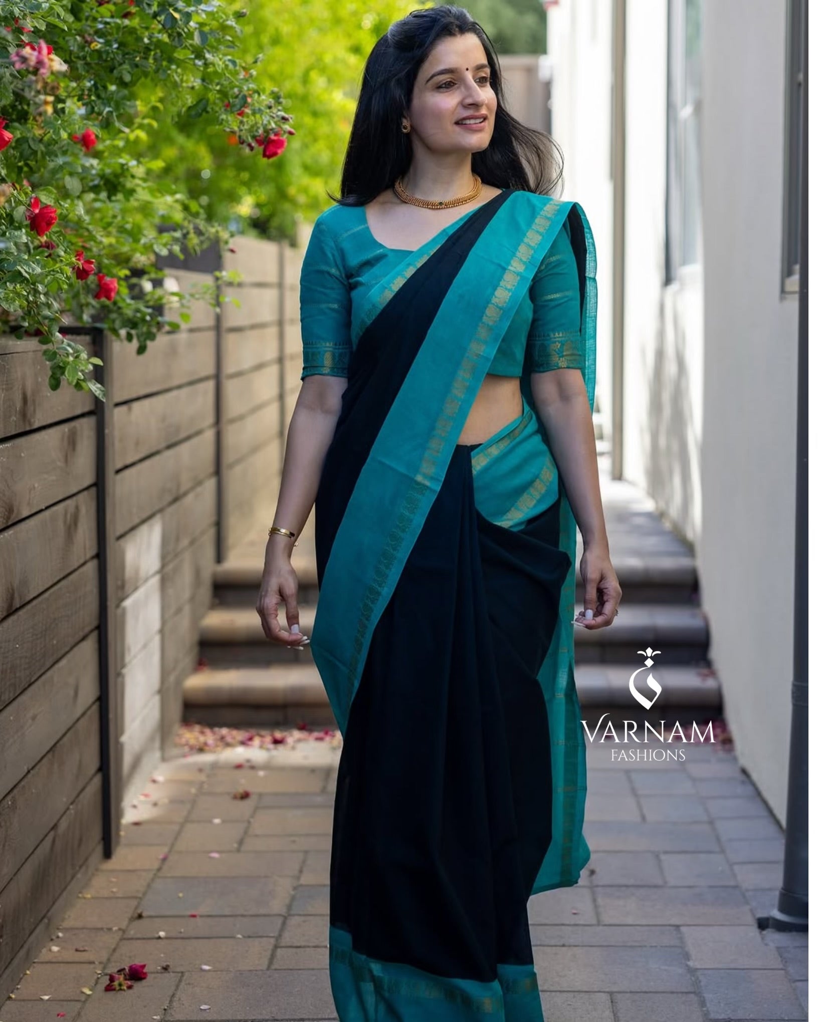 Black With Ramagreen Plain Sungudi Cotton Saree With Rettapetta Border