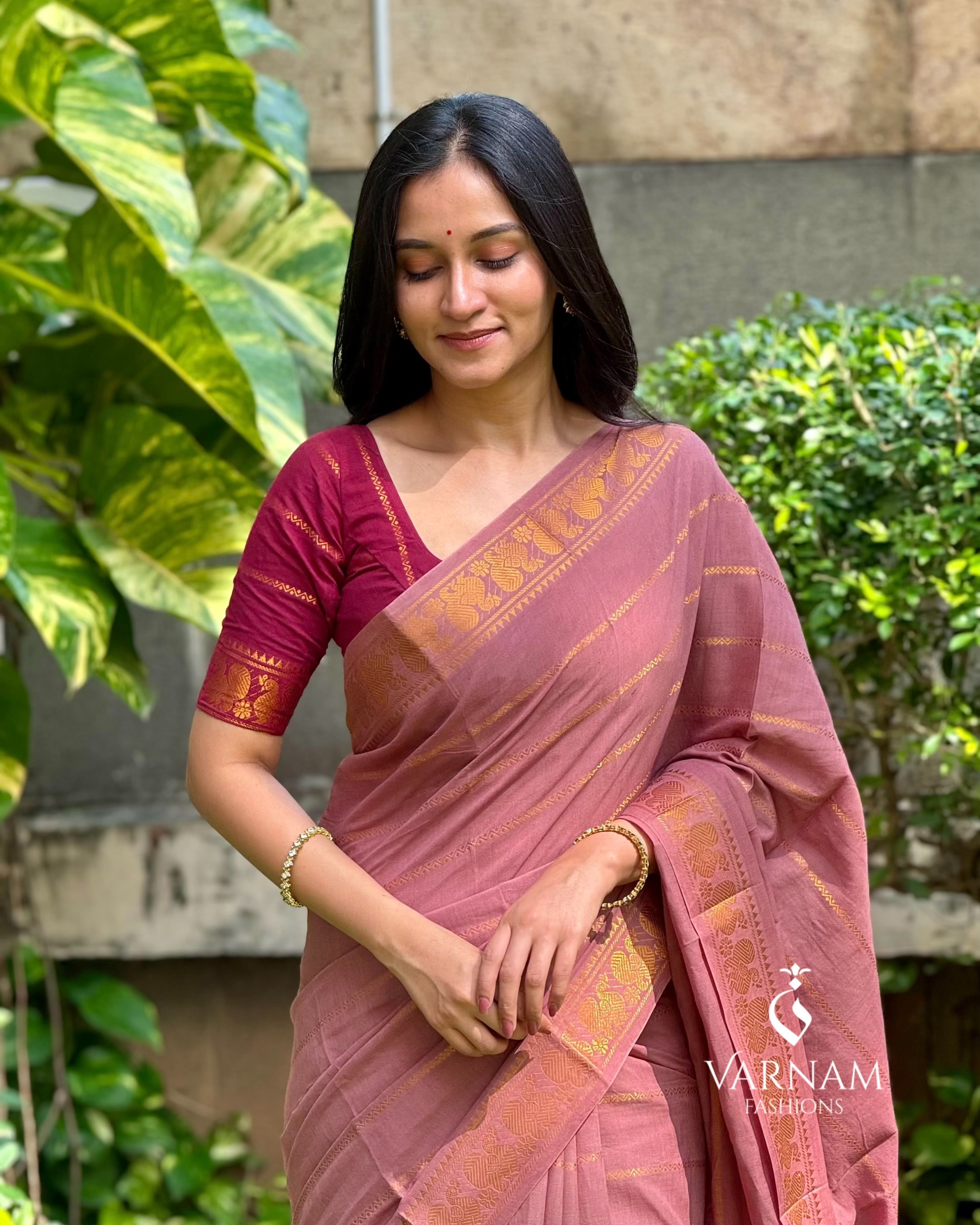 Brown Velthari Sungudi Cotton Saree