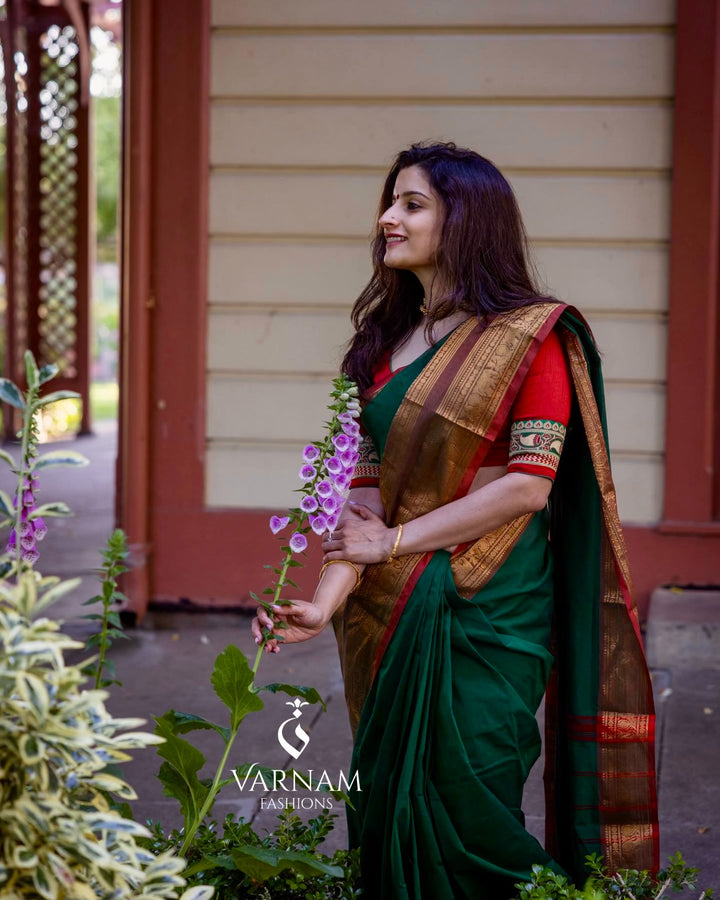 Green With Red Double Border Sungudi Cotton Saree