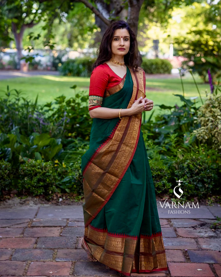 Green With Red Double Border Sungudi Cotton Saree