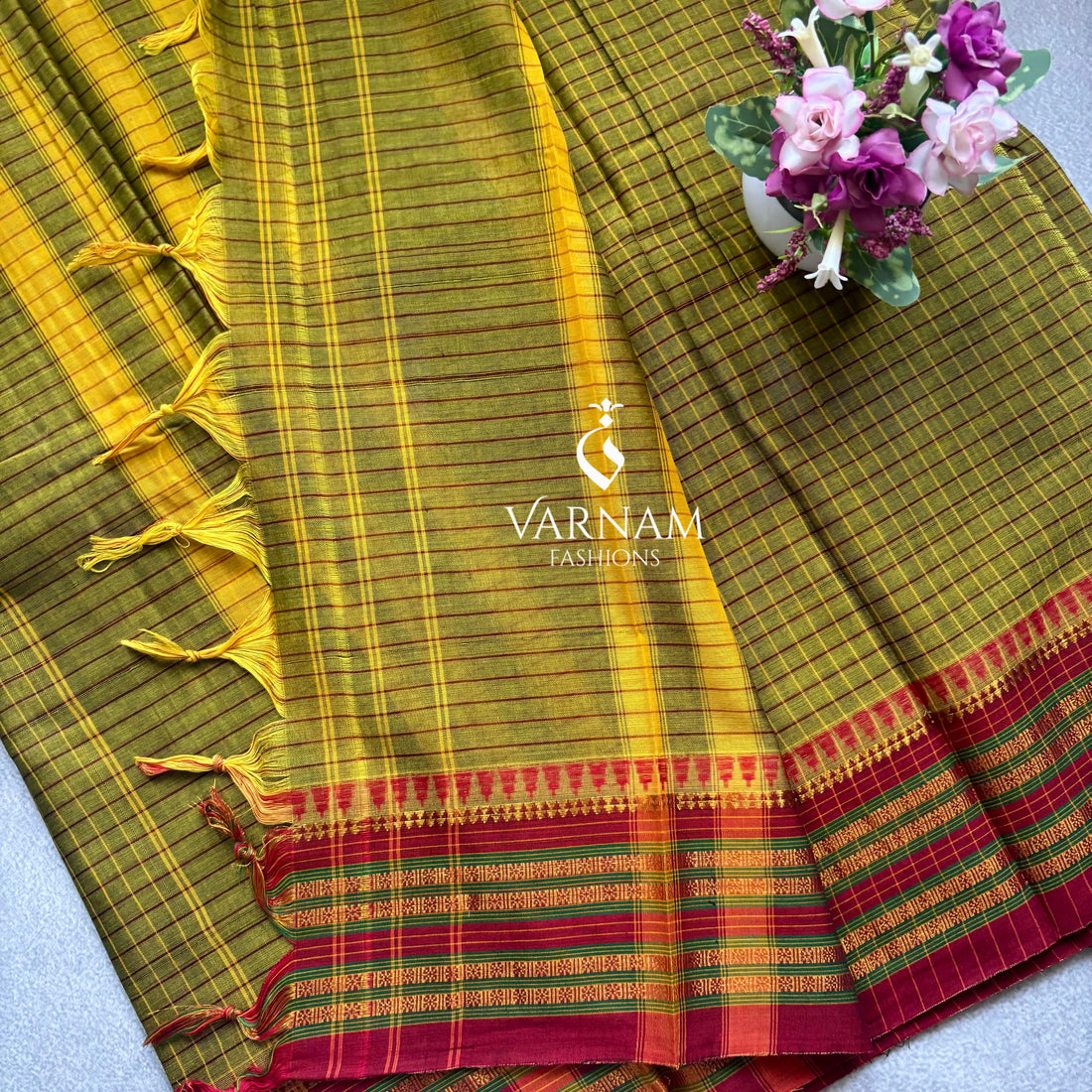 Narayanpet Cotton Saree With Checked Pattern