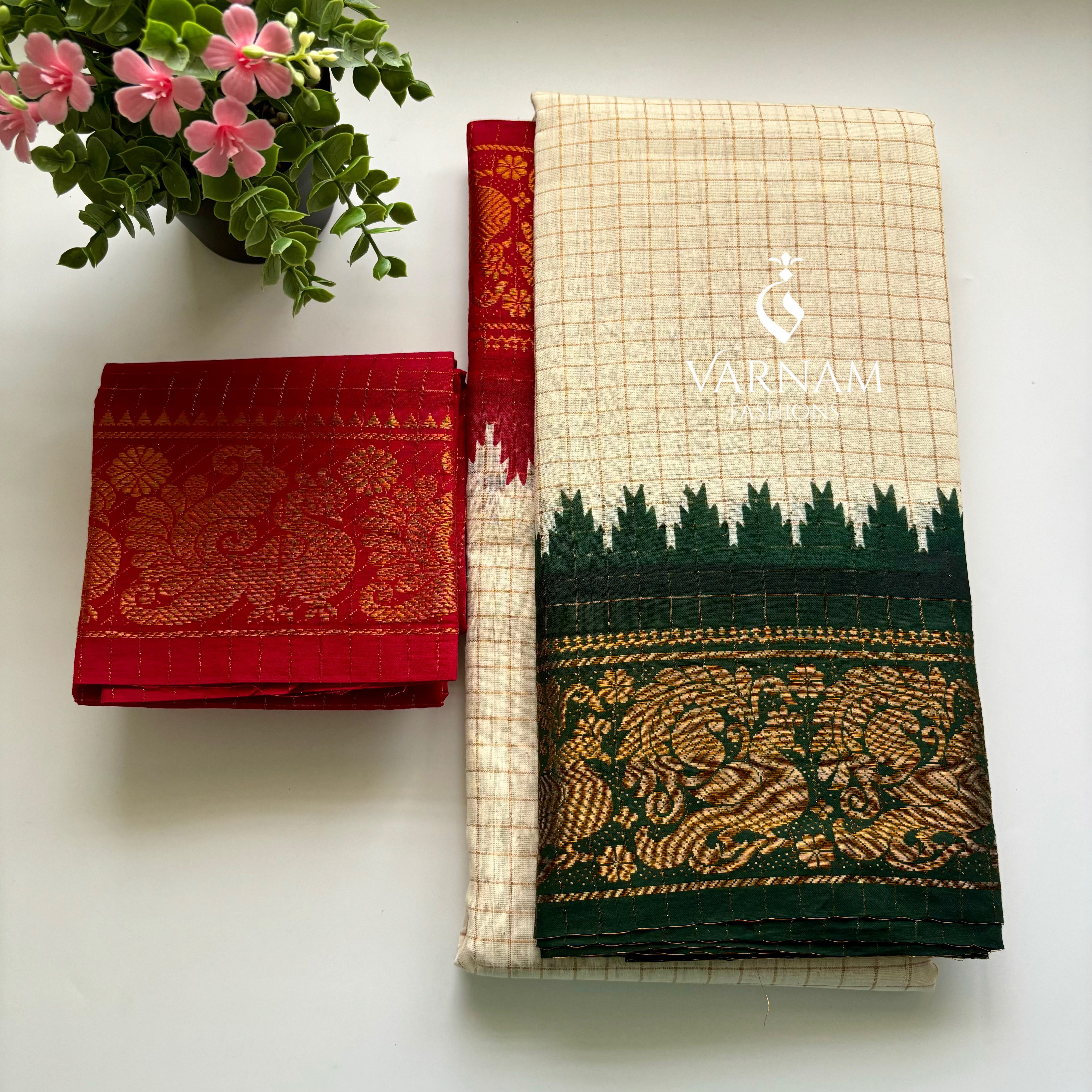 Half White Sungudi Cotton Saree With Red And Green Ganga Jamuna Border