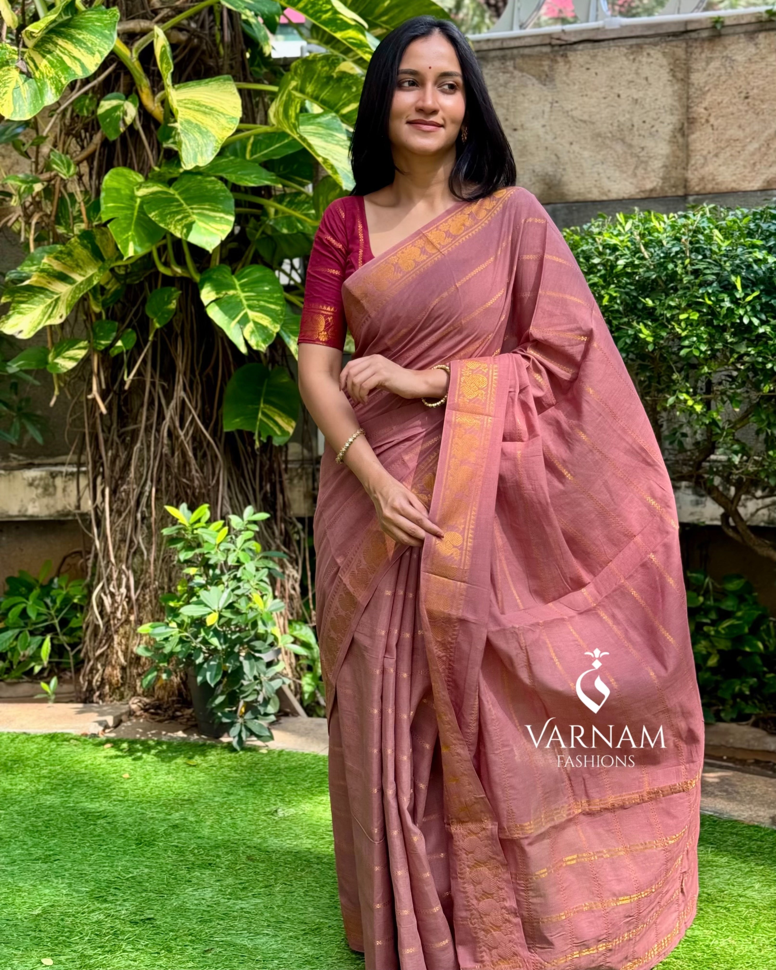 Brown Velthari Sungudi Cotton Saree