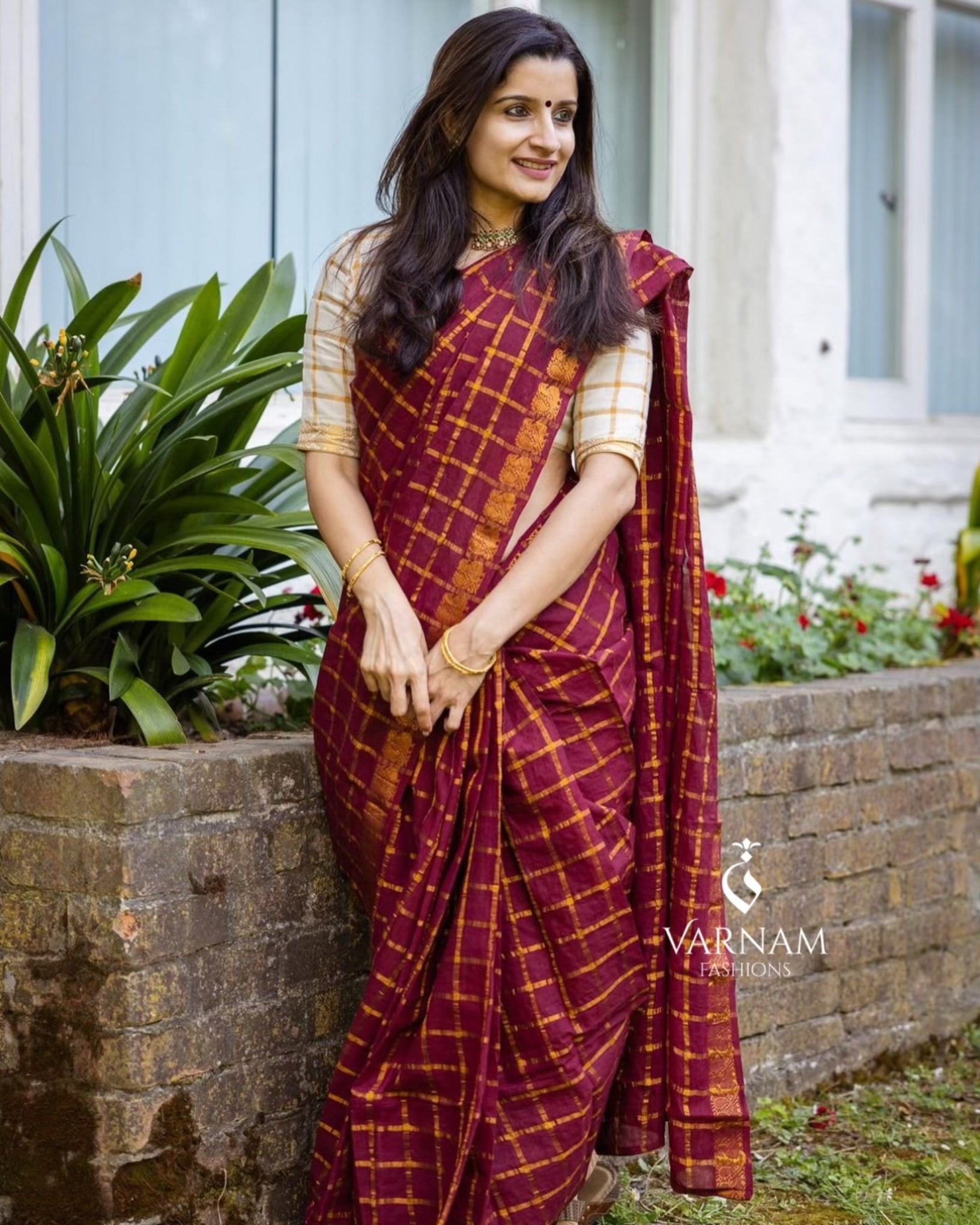 Maroon Pavithra Kattam Sungudi Saree