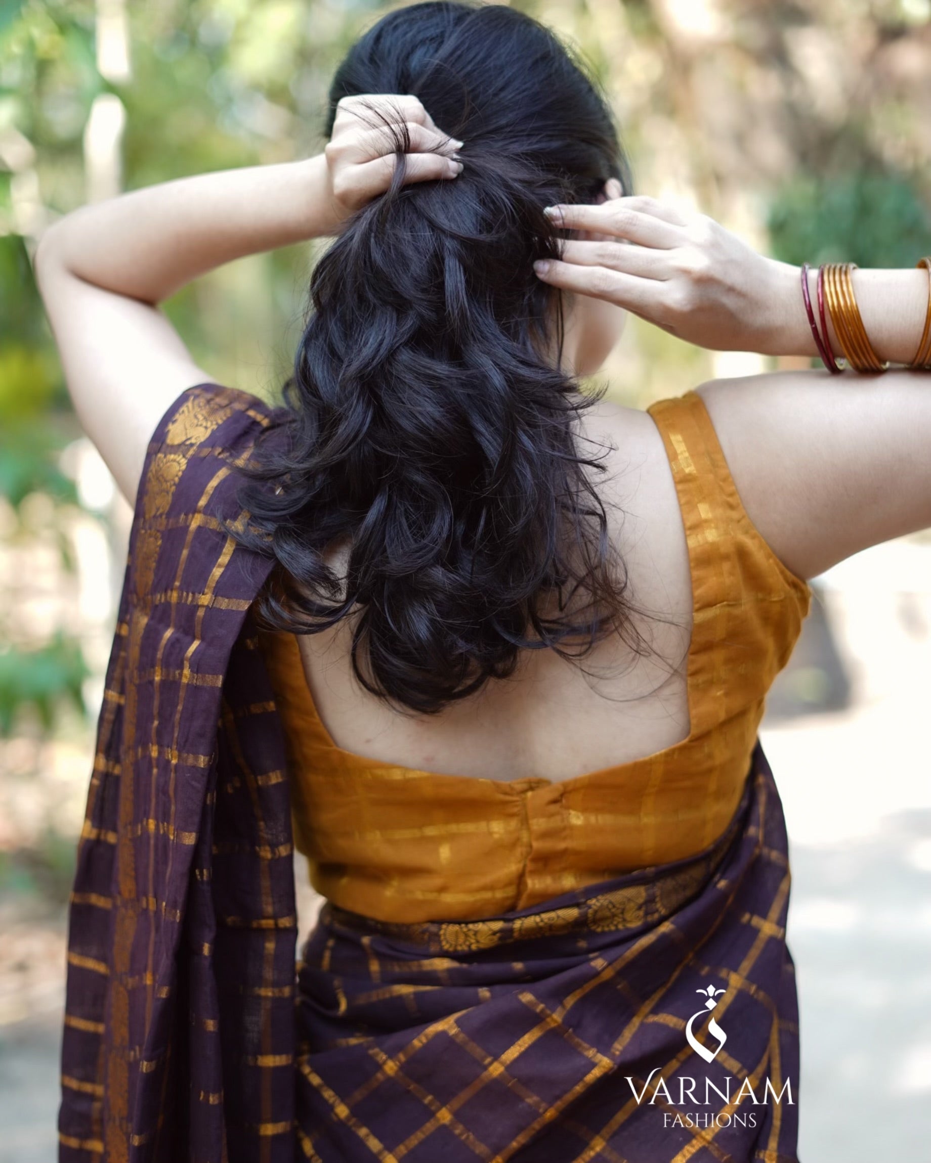 Brown Pavithra Kattam Sungudi Cotton Saree
