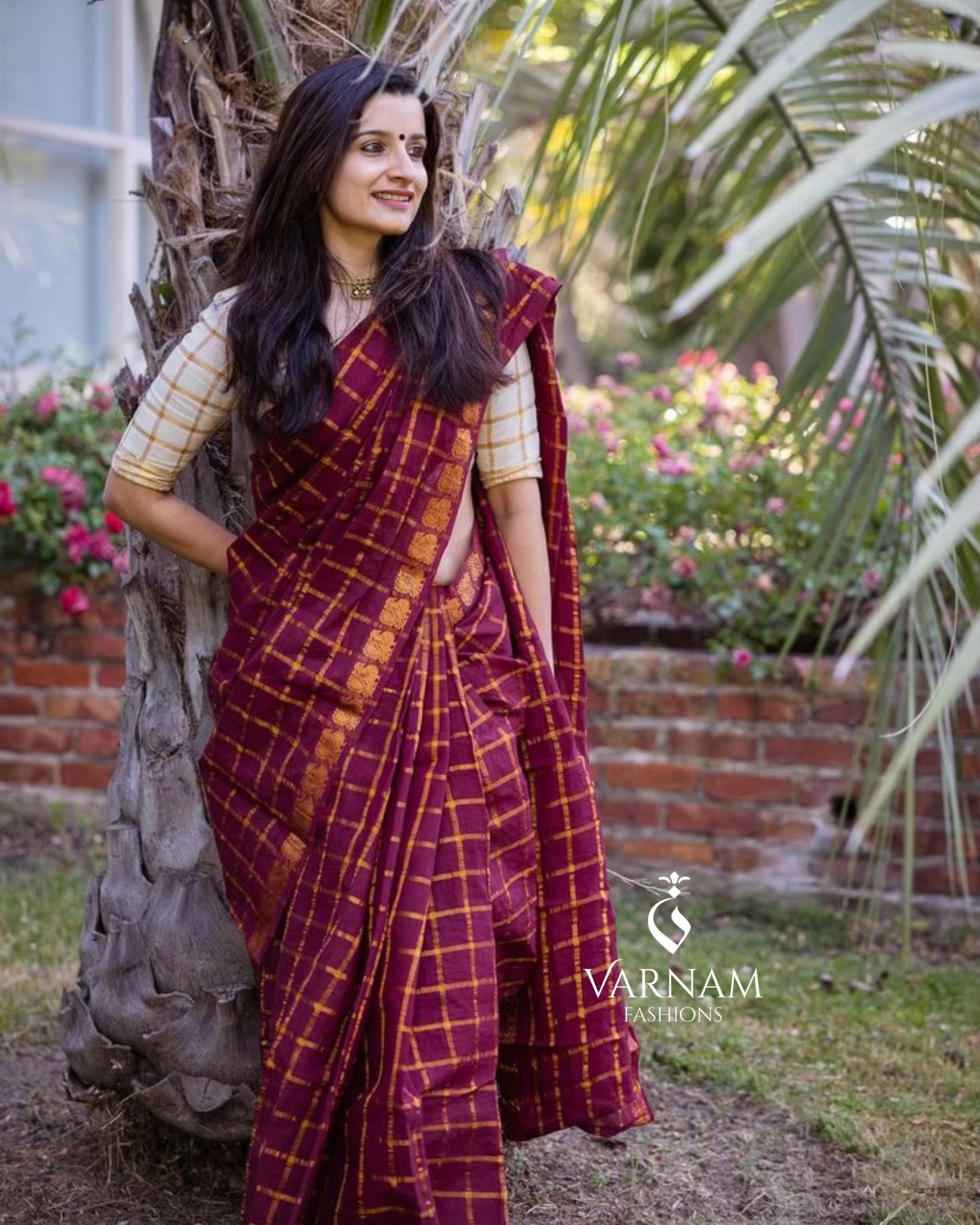 Maroon Pavithra Kattam Sungudi Saree