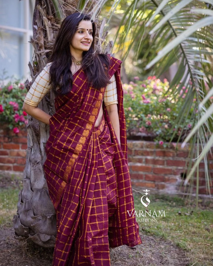 Maroon Pavithra Kattam Sungudi Saree