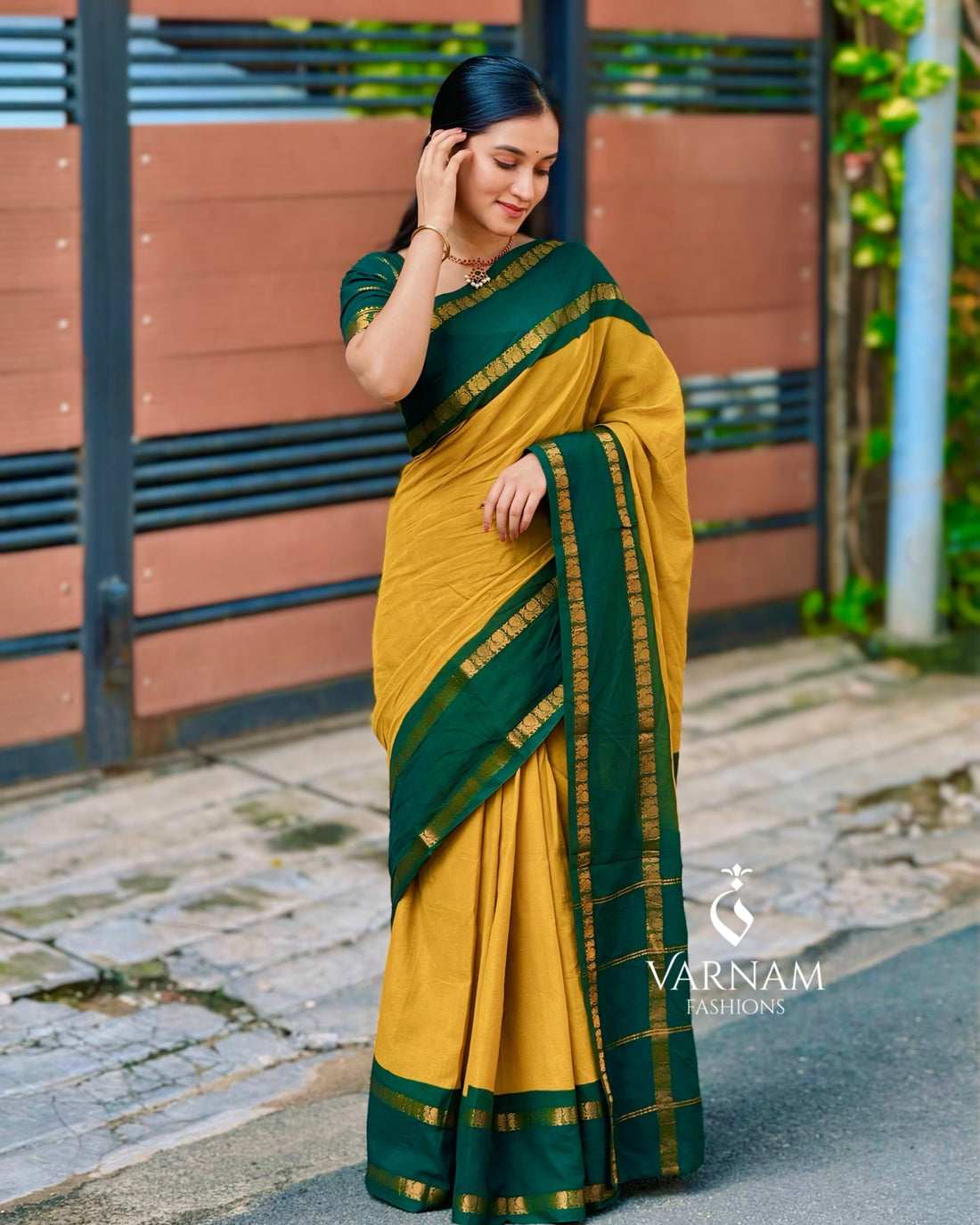 Mustard With Green Rettapetta Peacock Border Sungudi Cotton Saree