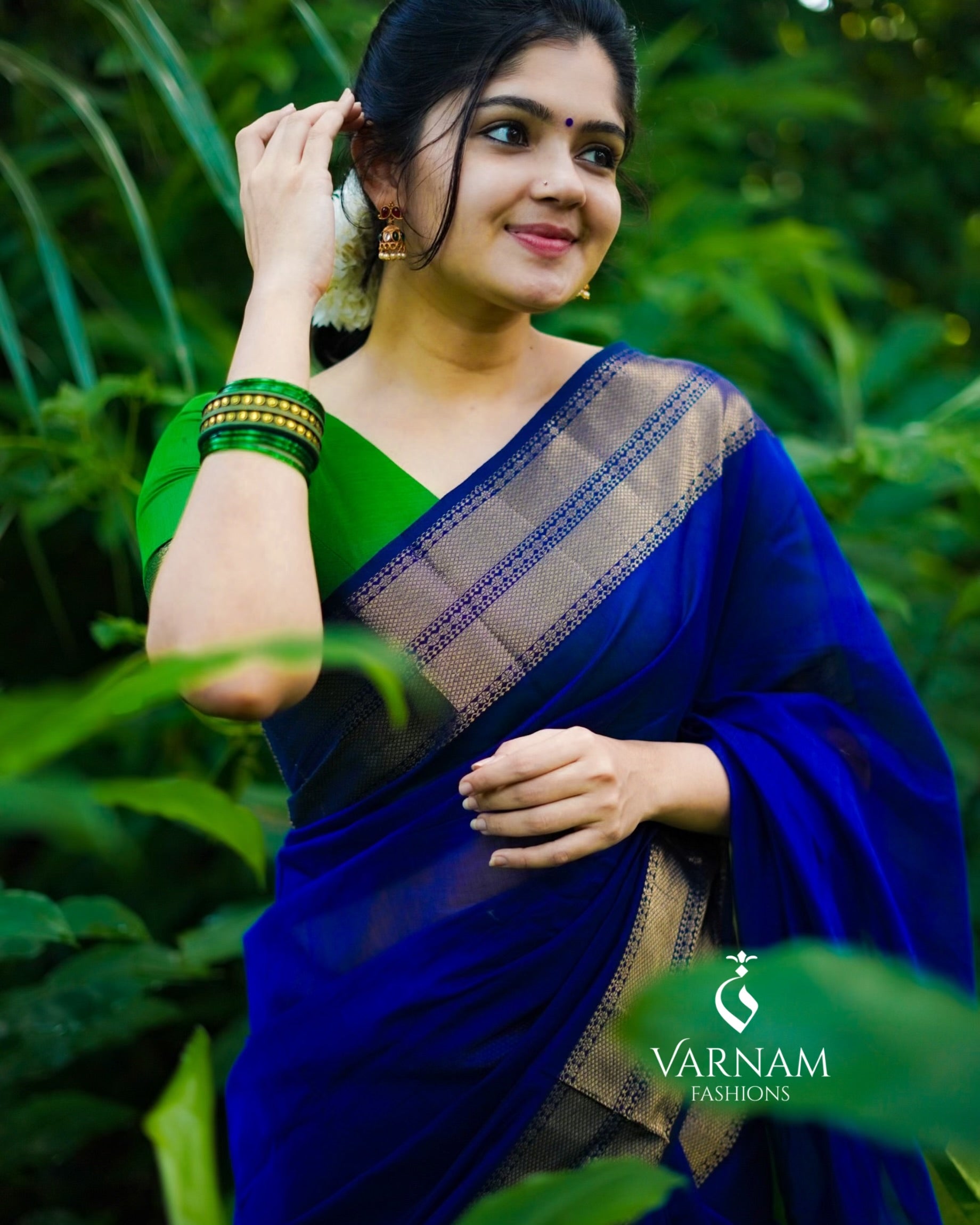 Blue and Green Maheshwari silk cotton saree